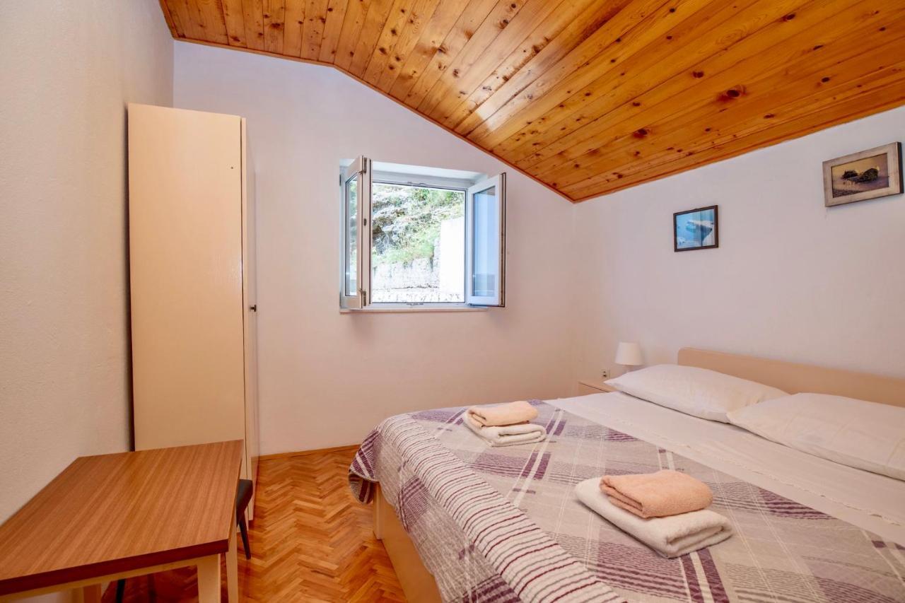 Apartments And Rooms Spiro Mimice Exterior photo